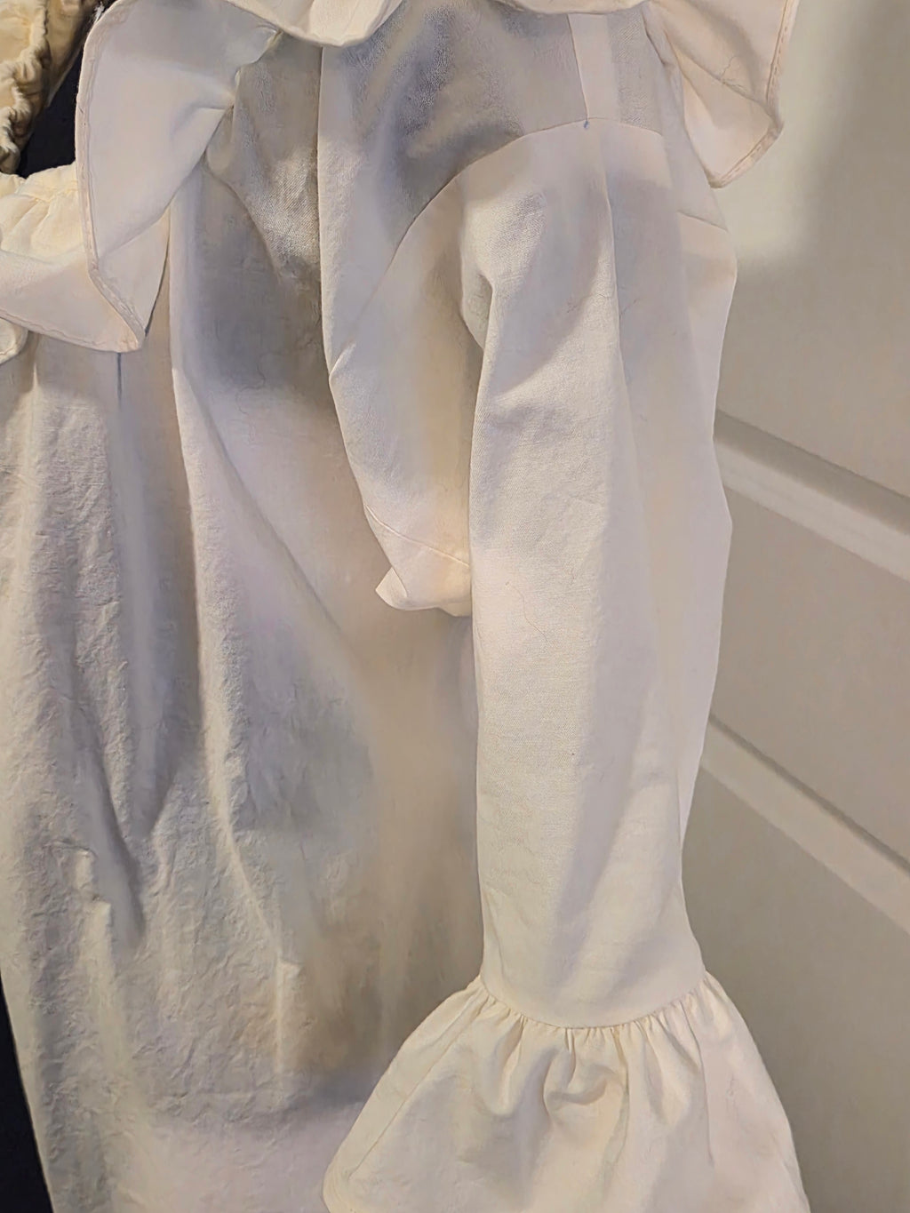 Chemise with ruffled neckline and sleeves