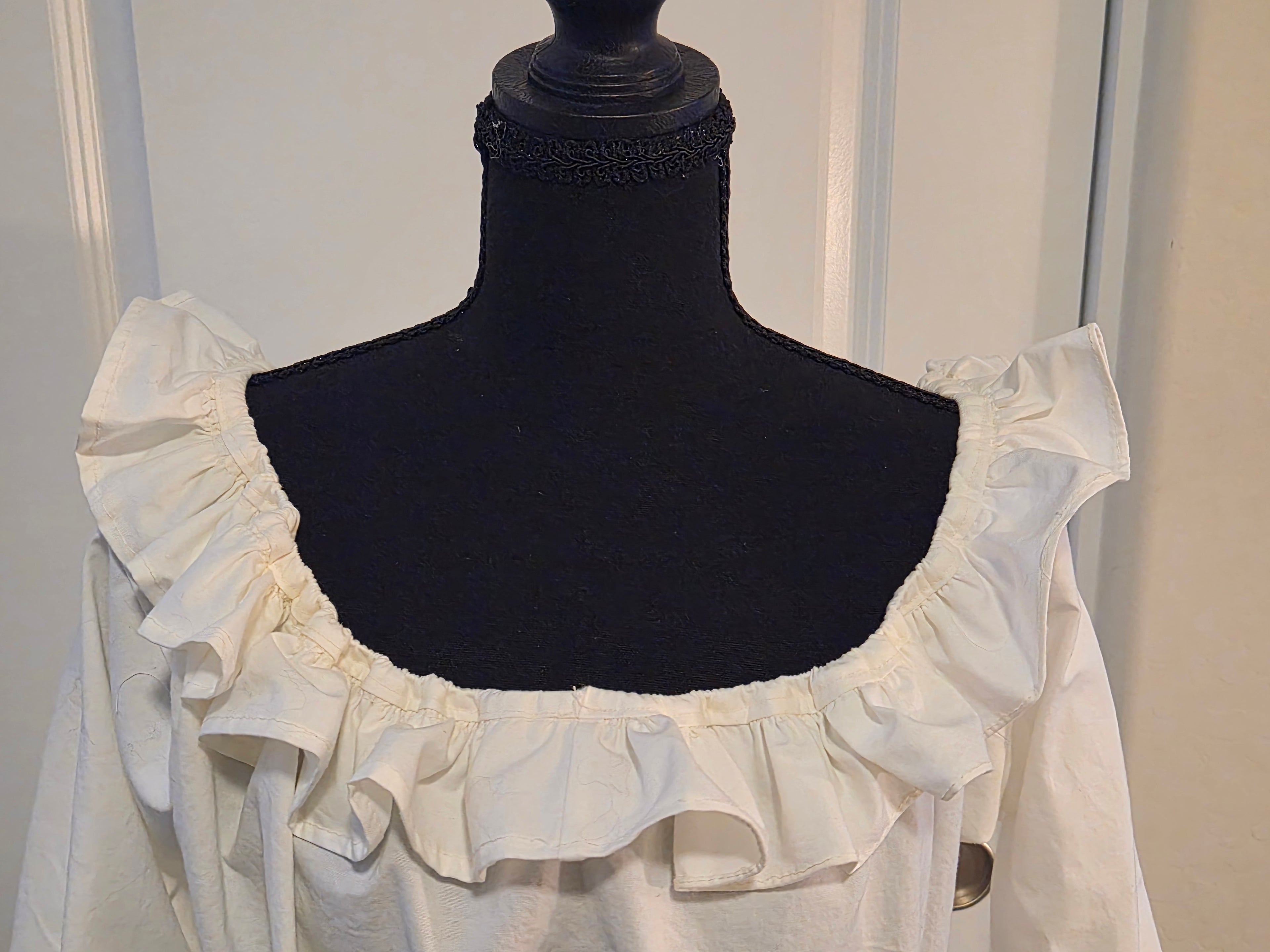 Chemise with ruffled neckline and sleeves
